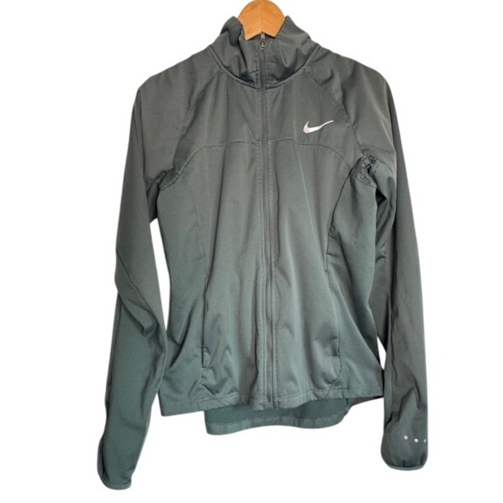 Nike Shield Running Jacket Women's Medium‎ Full Zip Athletic Reflective - Medium